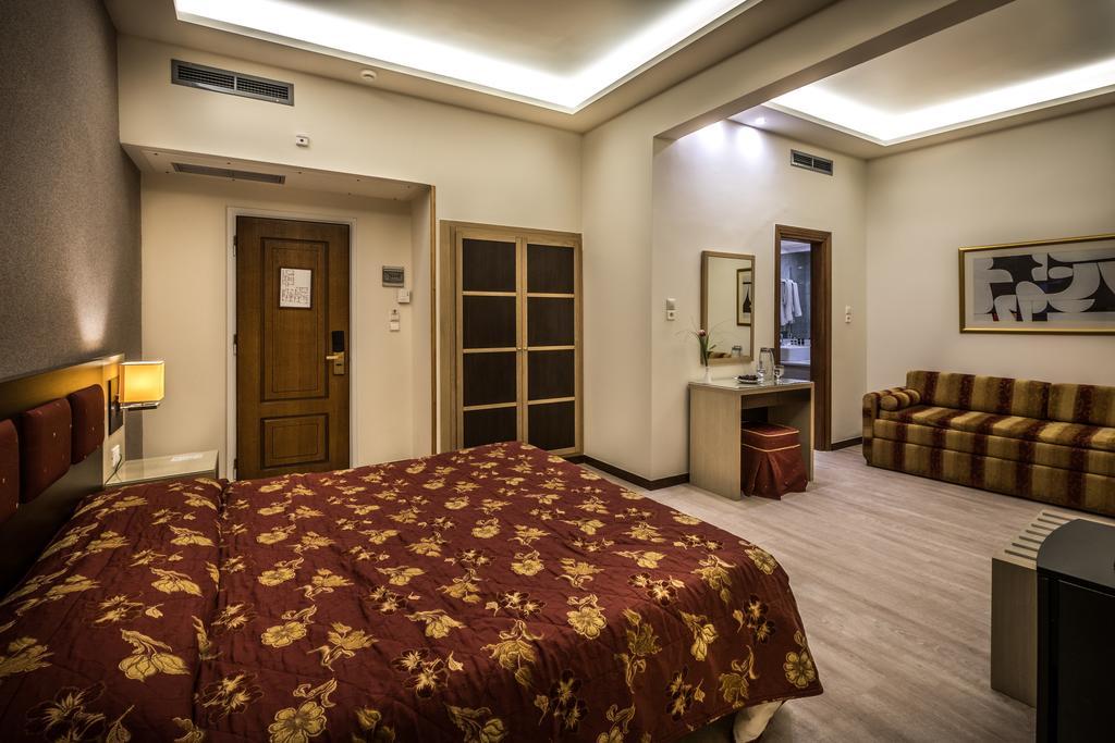 Rex Hotel Nafplio Luaran gambar
