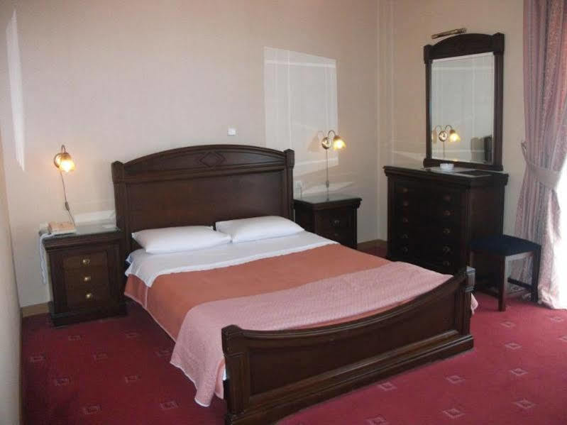 Rex Hotel Nafplio Luaran gambar