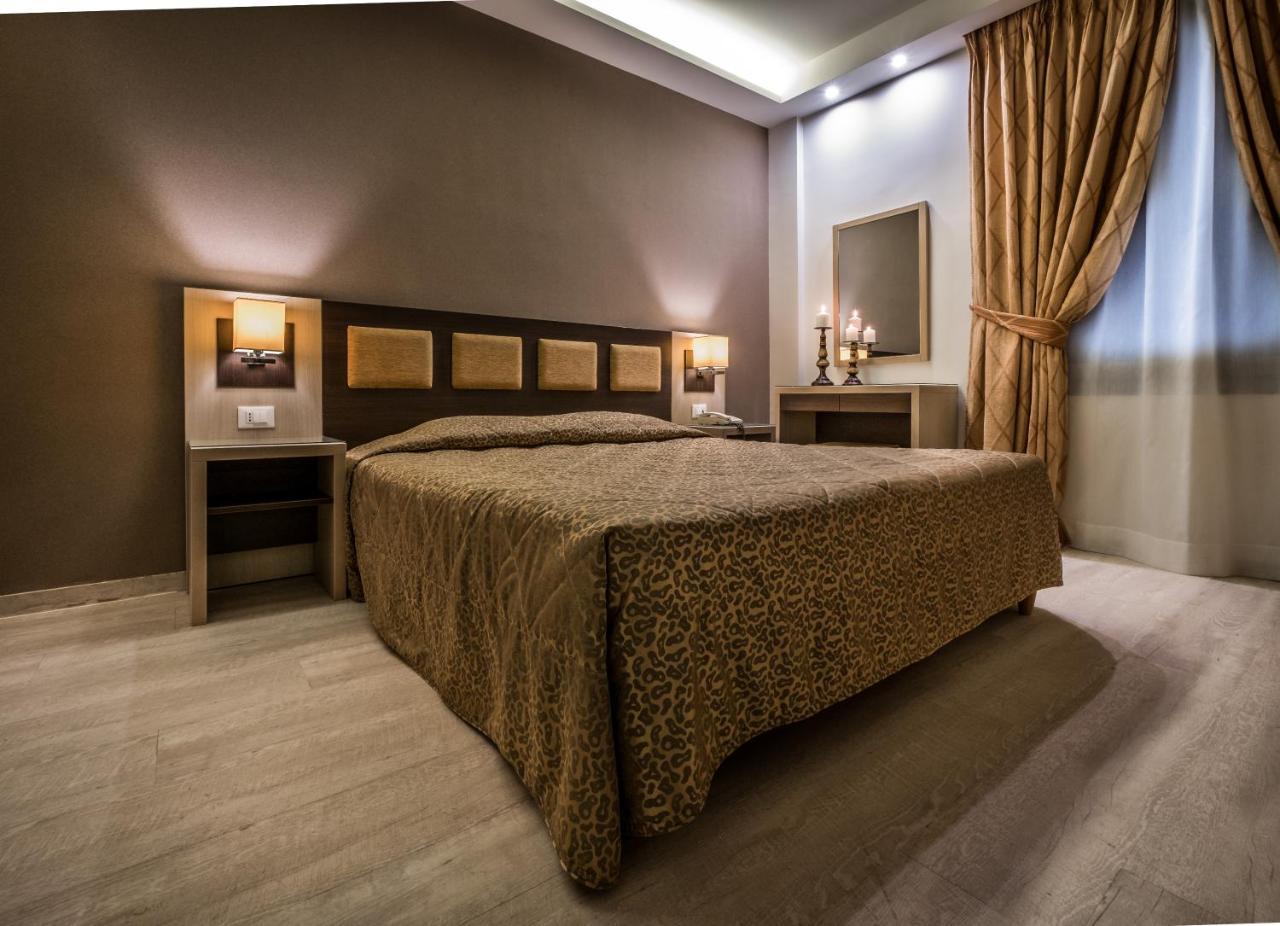 Rex Hotel Nafplio Luaran gambar